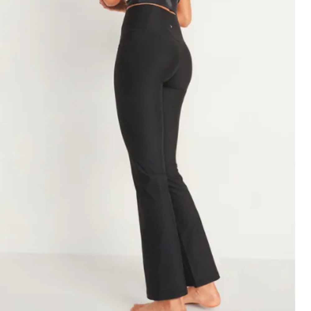 NWT Old Navy Active Slim Boot Cut High Rise Go-Dry